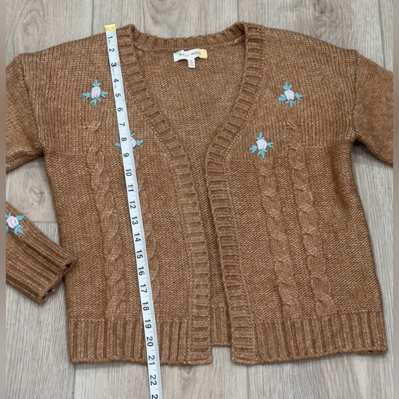Hazel Moon. Brown Cable Knit Cardigan Sweater - Picture 5 of 10